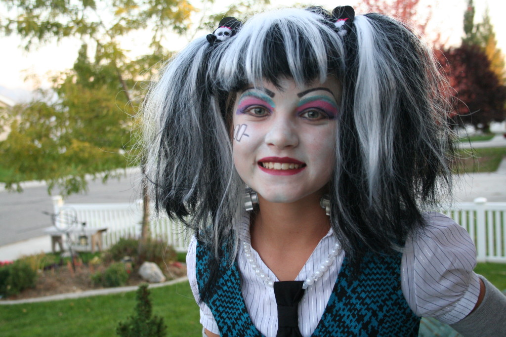 Frankie Stein Monster High Halloween Costume Makeup Design